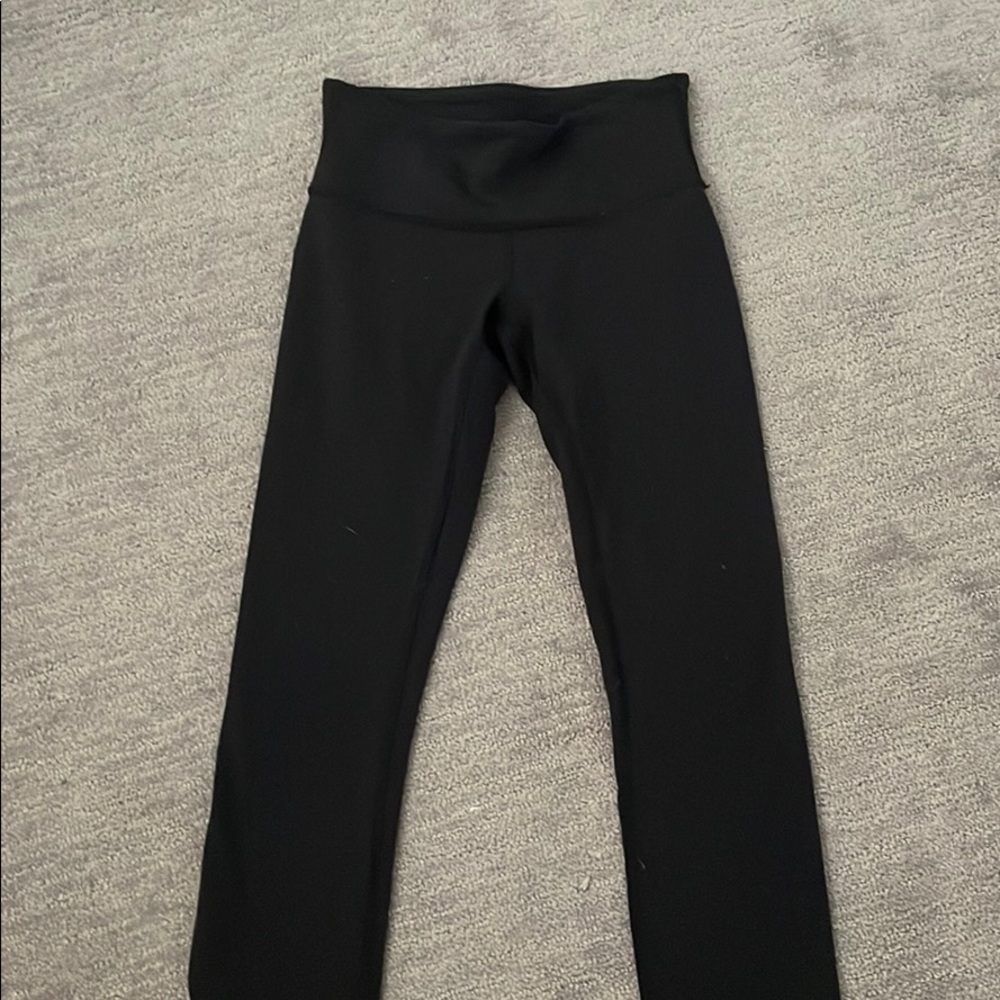 Lulu lemon cropped leggings.